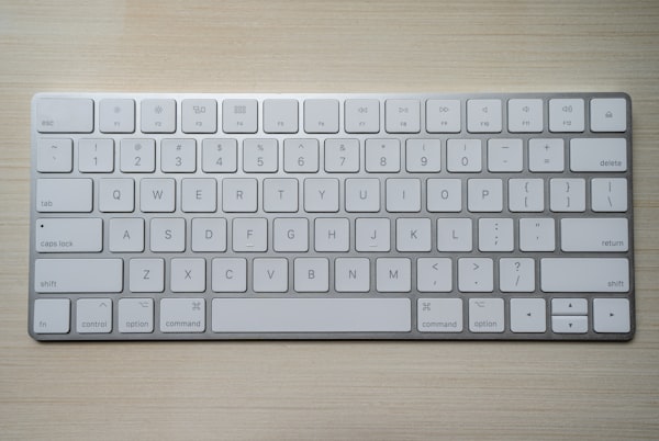 Teclado Mecânico Logitech G413 SE